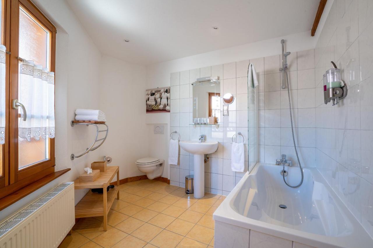 Les Suites - La Cour St Fulrad Saint-Hippolyte  Luaran gambar